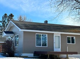 402 Kent Rd, Hoyt Lakes, MN 55750