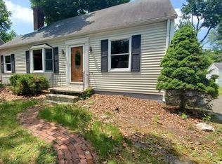 112 Quaker Rd, Springfield, MA 01118