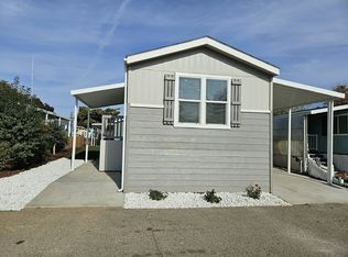 415 N Akers Rd #126, Visalia, CA 93291