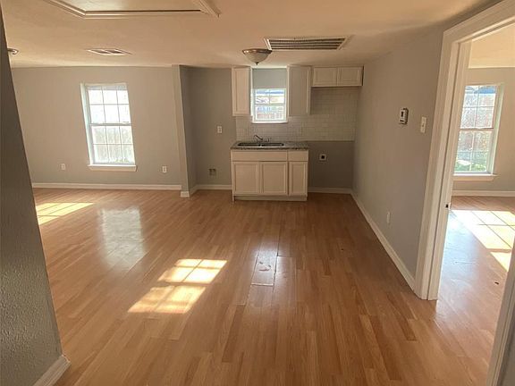 3rd image of 8507 Lockwood Dr #A