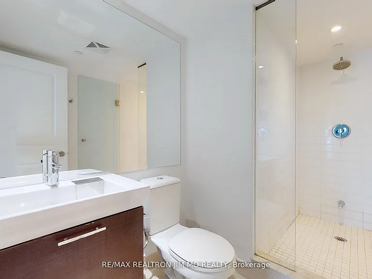 386 Yonge St #2508 — Photo 18