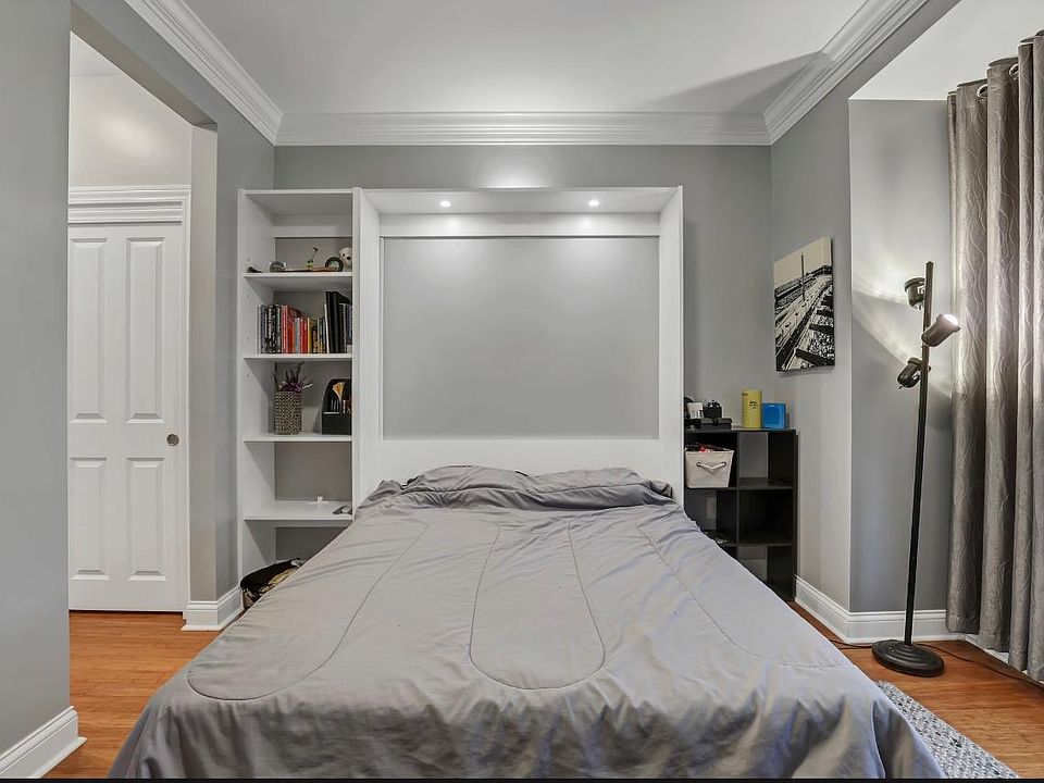 1st image of 925 Ingleside Ave #925