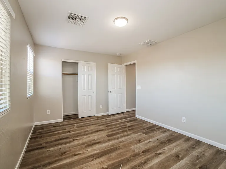 7203 W Illini St — Photo 14