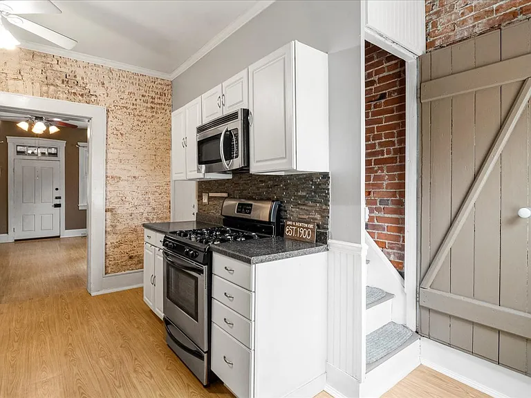 1003 N Benton Ave — Photo 9