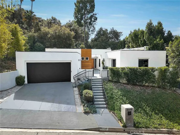 16688 Oldham St, Encino, CA 91436