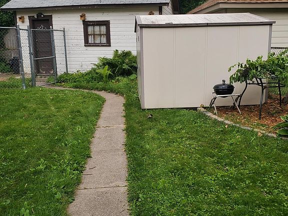 3rd image of 3739 Oliver Ave N