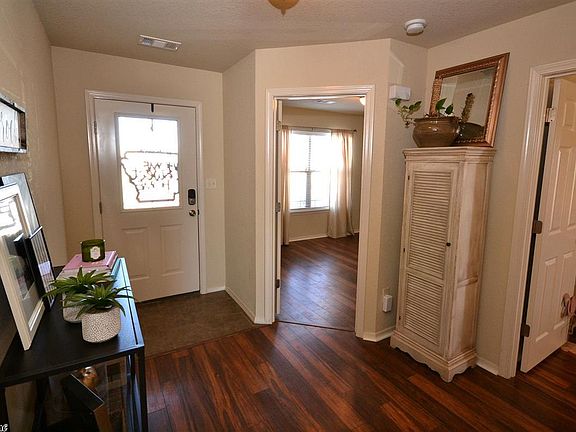 3rd image of 1416 Chervic Cir