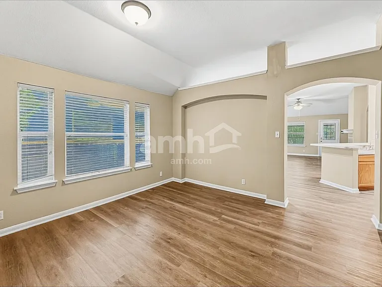 2116 Faldo Ln — Photo 8
