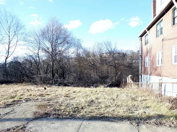 617 Lenora St, Pittsburgh, PA 15206