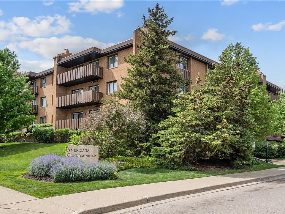 1st image of 1795 Lake Cook Rd APT 107