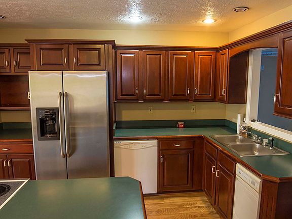 4th image of 2914 Butler Ct