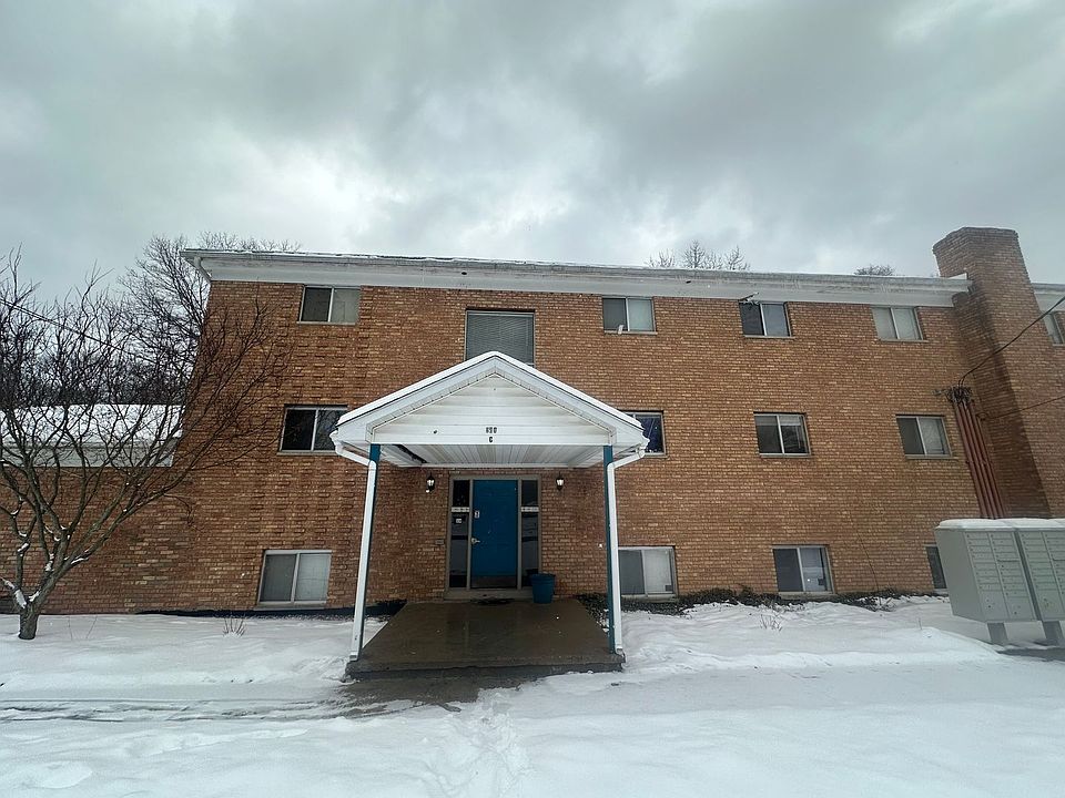 1st image of 890 Parkview Ave #35C