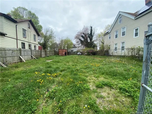 309 Carroll Avenue, Bridgeport, CT 06607
