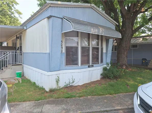 5098 Santa Fe Dr, Dayton, OH 45414