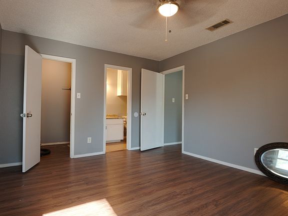 2nd image of 2010 W Sanford St