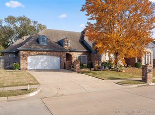 2404 Jefferson Rd, Bartlesville, OK 74006