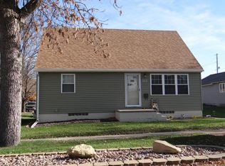222 6th Ave SW, Le Mars, IA 51031