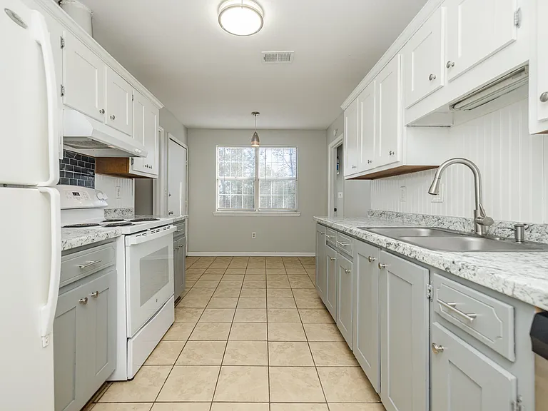 125 Magnolia Dr — Photo 14