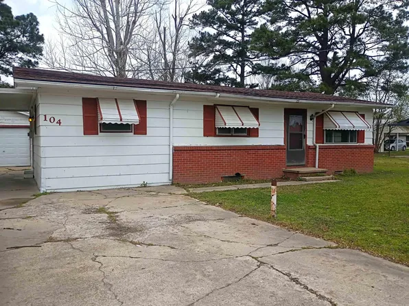 104 S 13th Ave, Paragould, AR 72450