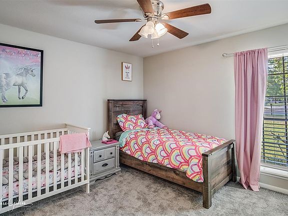 4th image of 8805 Hollow Bluff Dr
