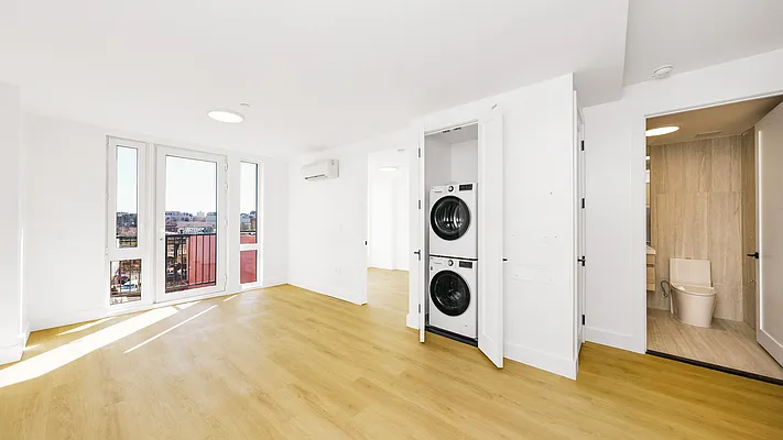 Rented by Nooklyn NYC LLC | media 25