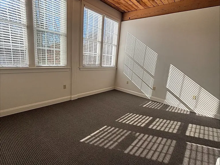 Emerson Shoe Lofts — Photo 42