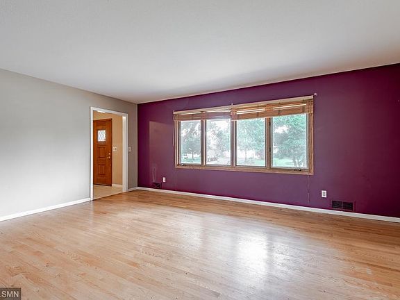 5th image of 9124 Regent Pkwy