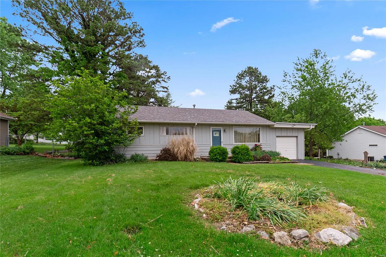 709 Joyce Ann Dr photo 1