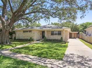 3205 N Labarre Rd, Metairie, LA 70002