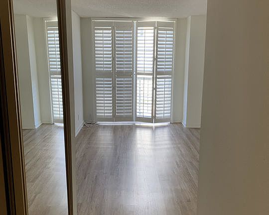 5th image of 10751 Wilshire Blvd #87