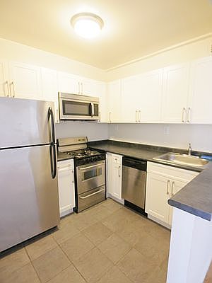 3rd image of 77 5th Ave Penthouse D