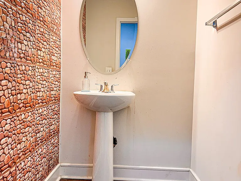 25419 Reed Orchard Ter — Photo 17