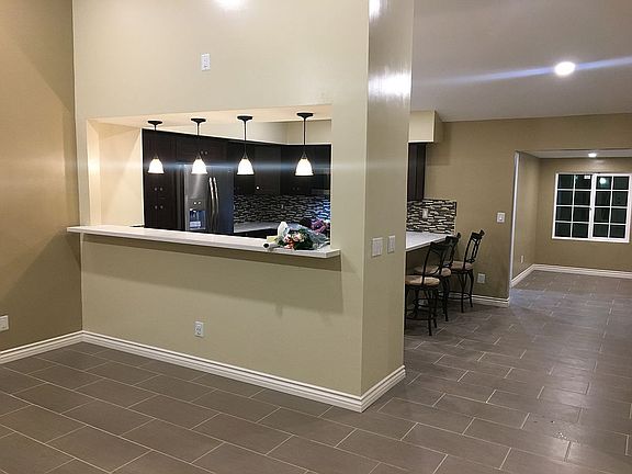 3rd image of 1426 Mouton Dr