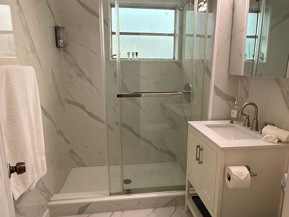 4th image of 545 Michigan Ave APT 8