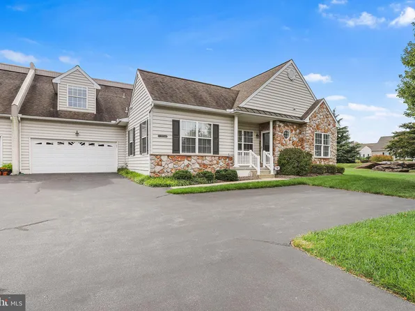 1063 Belmont Ln, Garnet Valley, PA 19060