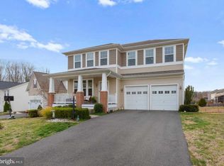 18578 Quantico Gateway Dr, Triangle, VA 22172