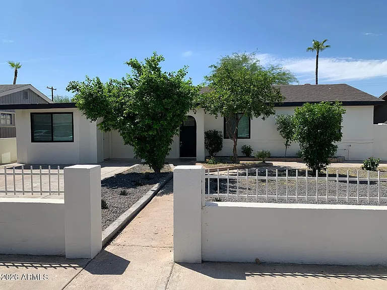 3415 E Sheridan St — Photo 9