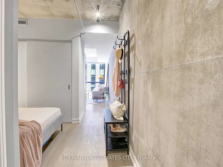39 Brant St #523 — Photo 10