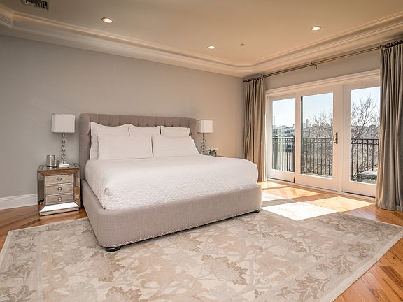 5th image of 40 Marquis Ct