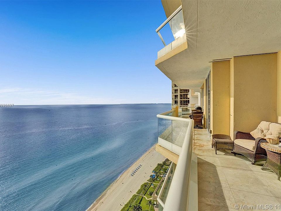 1st image of 17875 Collins Ave #4003