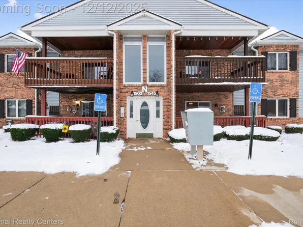 1509 Shoemaker Dr, Westland, MI 48185