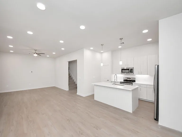 7330 Leighton Meadow Ln — Photo 13