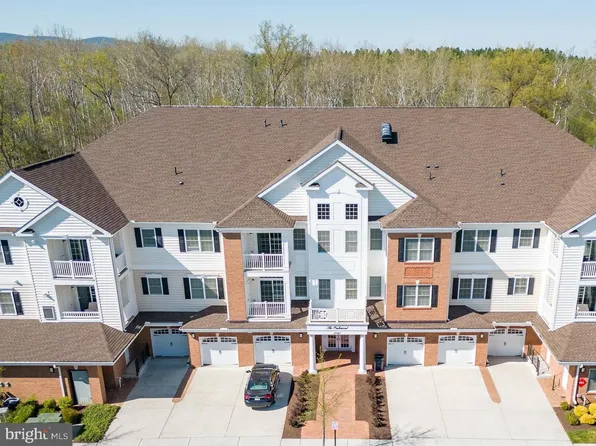 15140 Heather Mill Ln Unit 302, Haymarket, VA 20169
