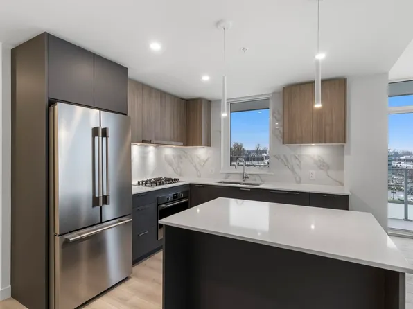 20065 85th Ave #801, Langley, BC V2Y 3L2