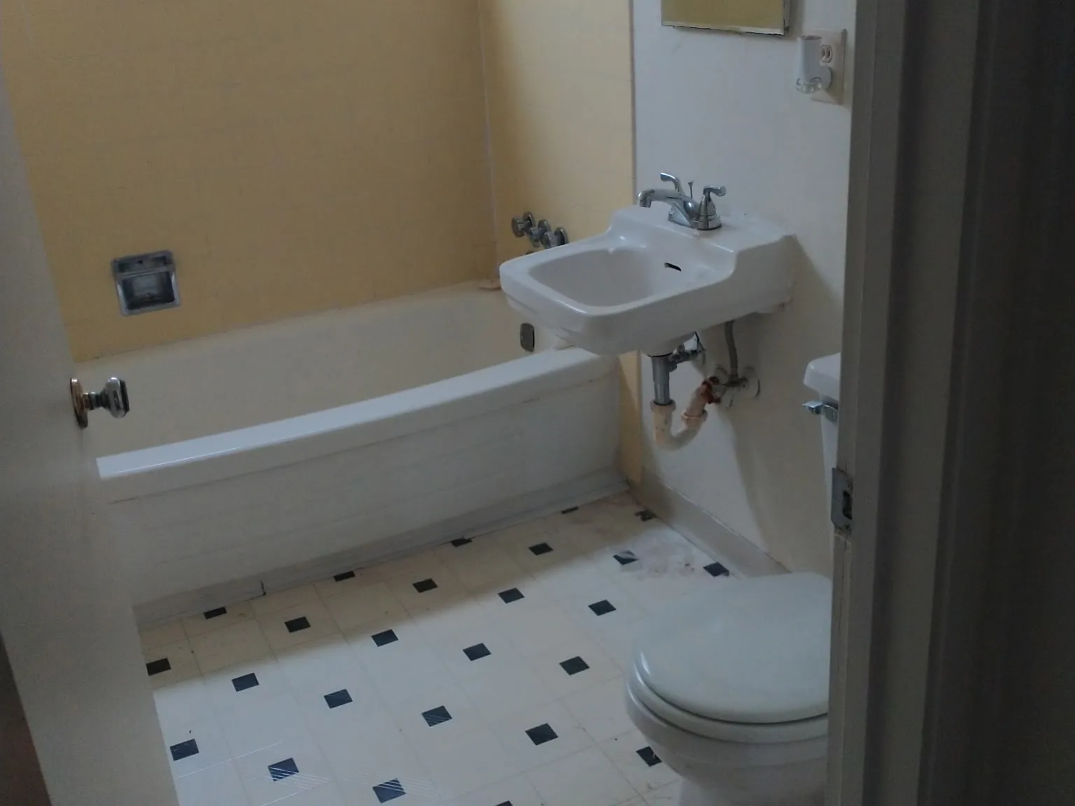 1 bed, 650 sqft, $1,495 — Photo 2