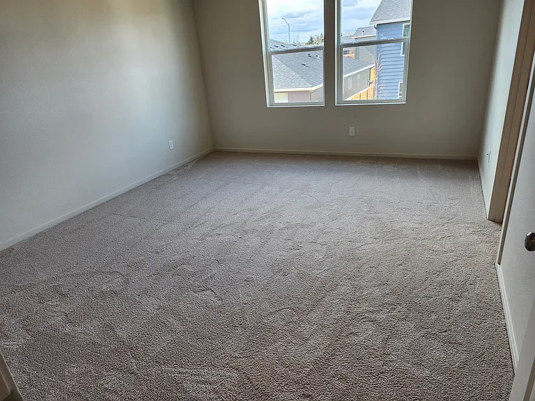161 Greencrest St NE — Photo 12