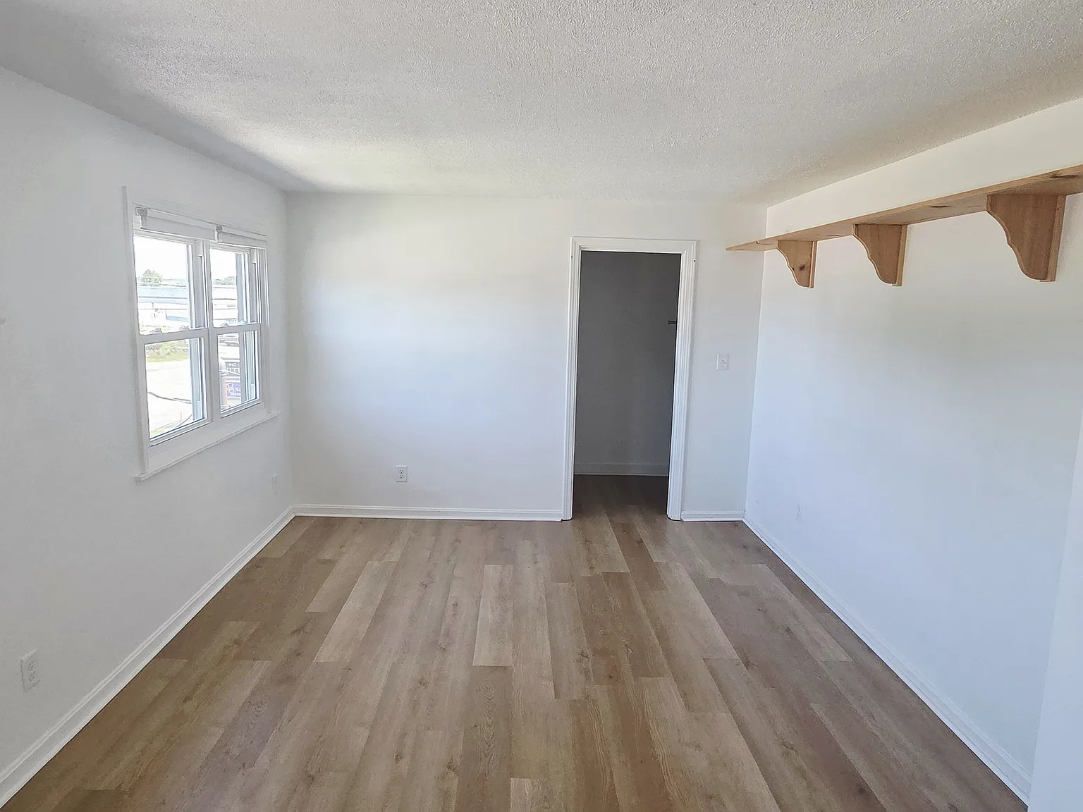 Studio, 750 sqft, $950 — Photo 4