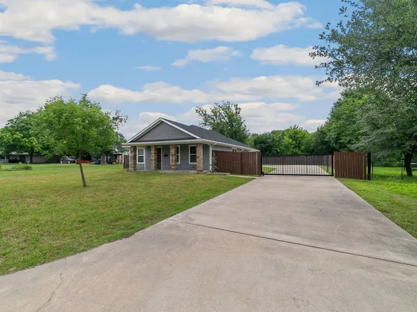 206 Central Ave, Farmersville, TX 75442