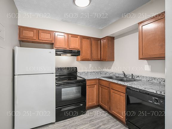 5th image of 3401 Lesway Ct #1