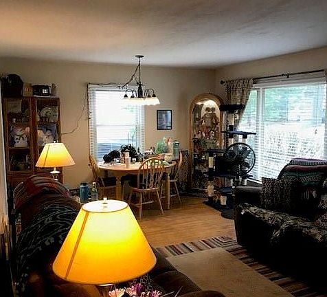 4th image of 5749 Primrose Ave